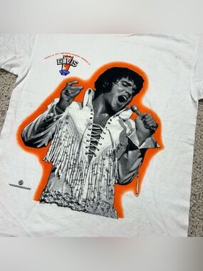 Vintage Elvis Presley 1997 Concert Promo Tee Size Large Heavy Staining Cronies